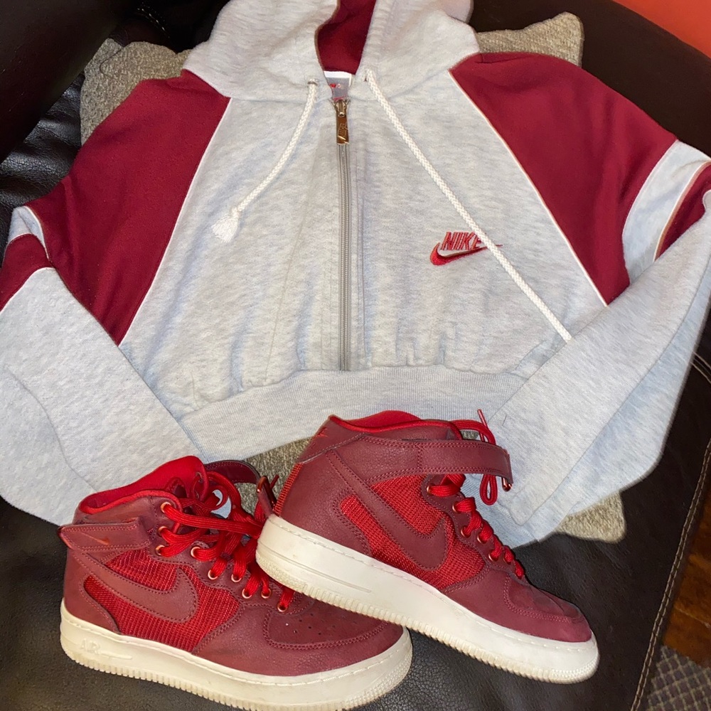 Nike cropped hoodie matching high tops
